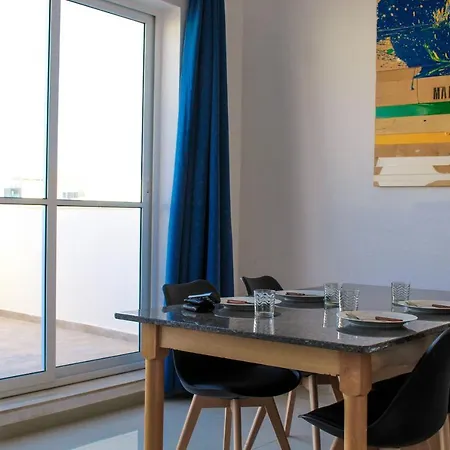 Cityscape And Penthouse *