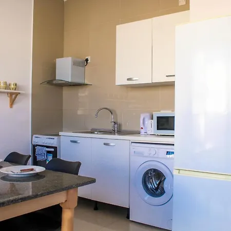 Cityscape And Penthouse *