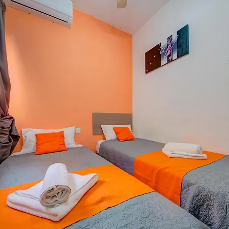 Cityscape And Penthouses By Shortletsmalta Apartament *