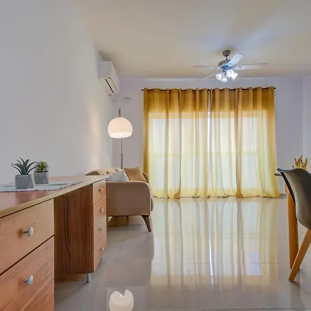 Cityscape And Penthouses By Shortletsmalta Apartment Gzira