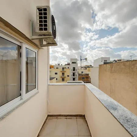 Cityscape And Penthouse Gzira