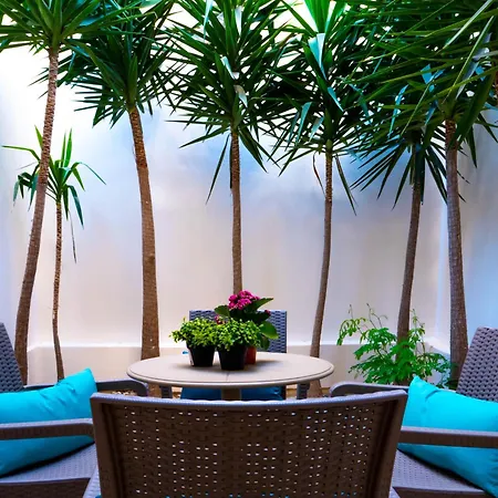 Cityscape And Penthouse * 그지라