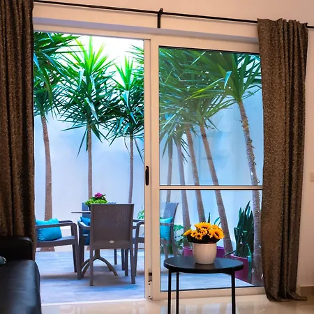 Apartament Cityscape And Penthouse Gzira